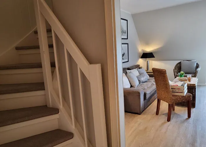 9 In Der Waldstrasse 23 *